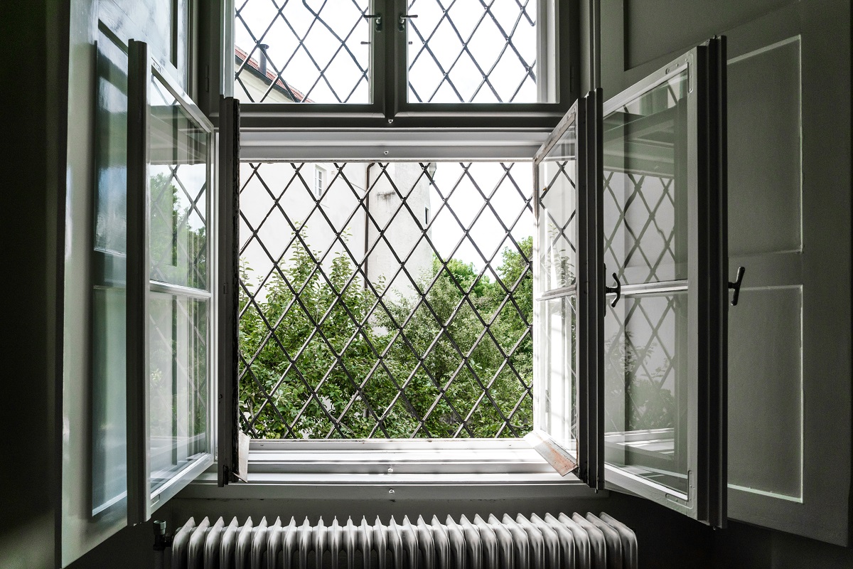 Rejas para ventanas en jardines y terrazas: consejos y recomendaciones