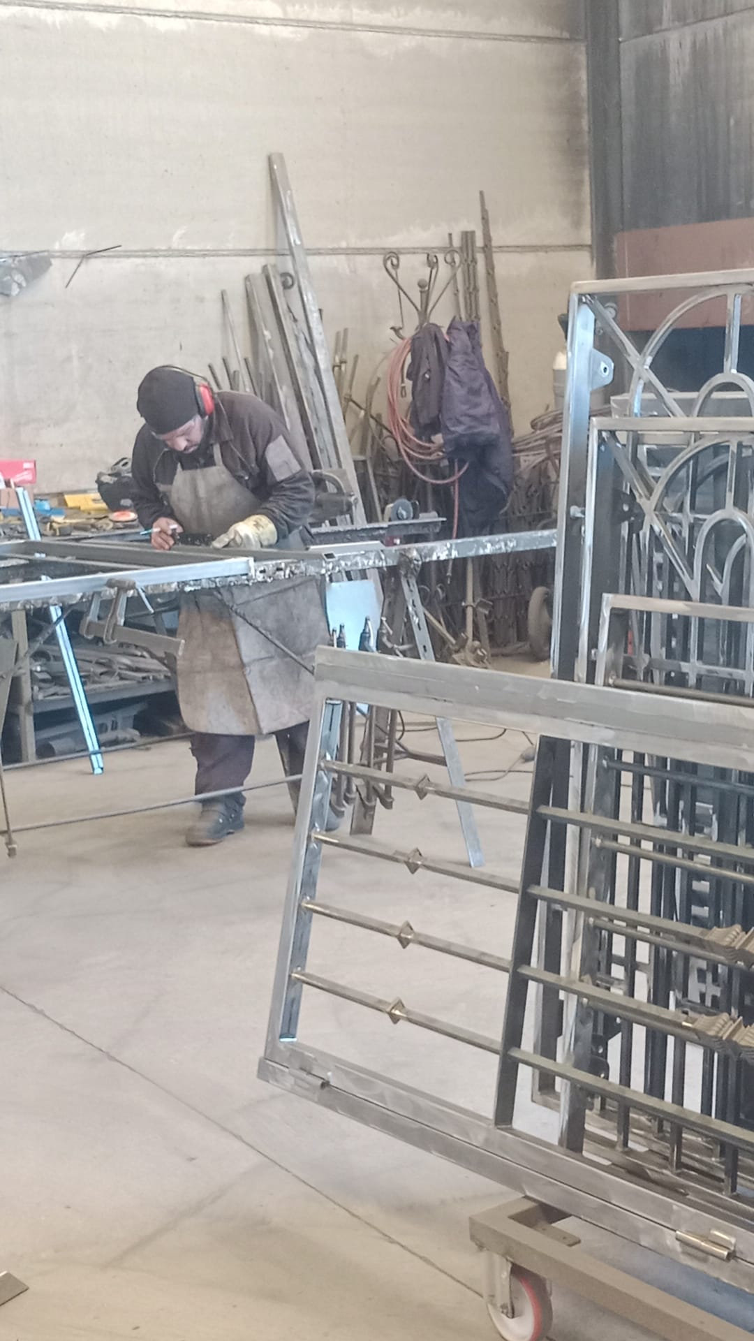 Taller de fabricación de rejas en hierro macizo